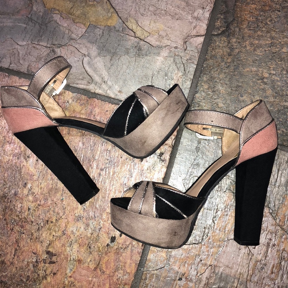 Lauren Conrad Platforms with 5inch Heel!